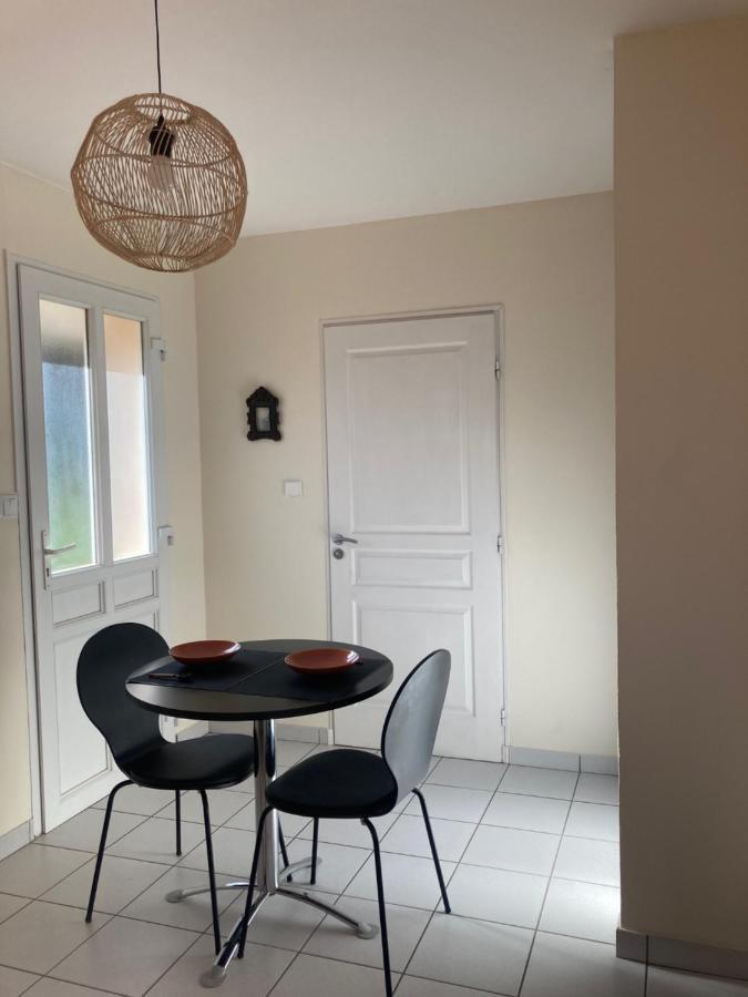 Chambre Is Is-sur-Tille Exterior photo